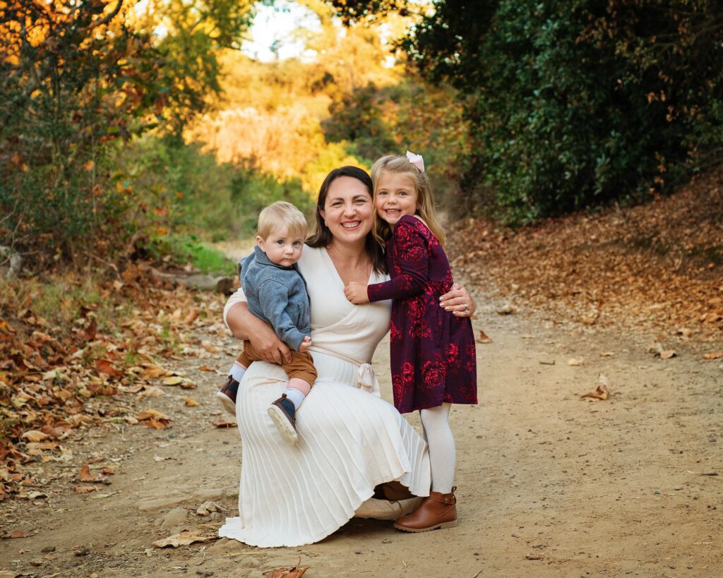 photograph of a mom and her kids on a San Diego rustic trail